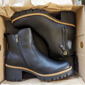 Panama Jack boots, made in Spain, brand new in box ✨